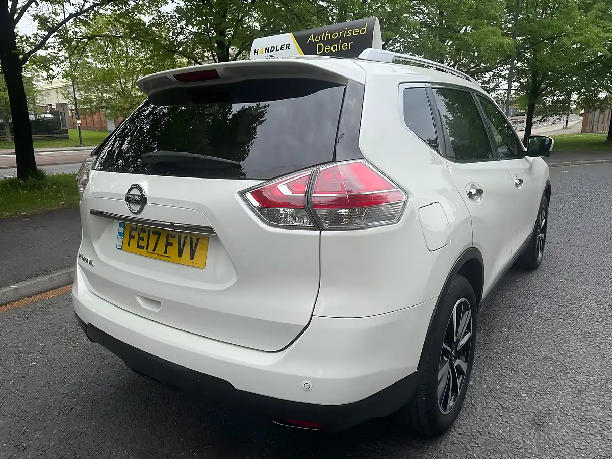 Used 2017 Nissan X-Trail Tekna White - Interior and Exterior details 12