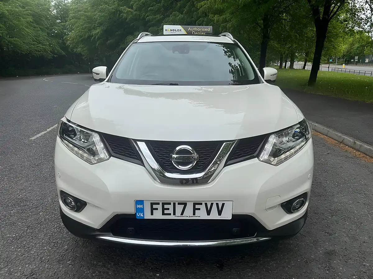 Used 2017 Nissan X-Trail Tekna White - Interior and Exterior details 3