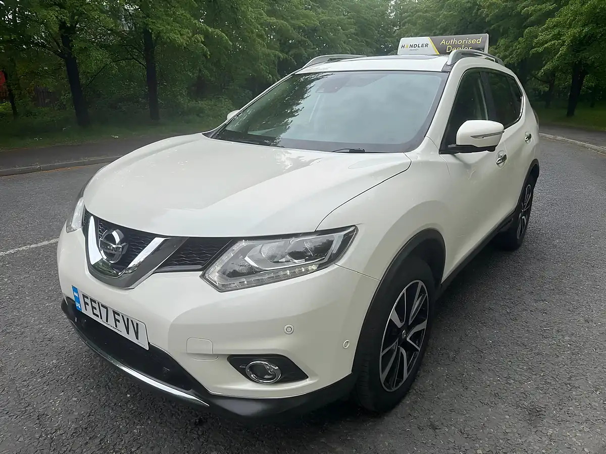 Used 2017 Nissan X-Trail Tekna White - Interior and Exterior details 7