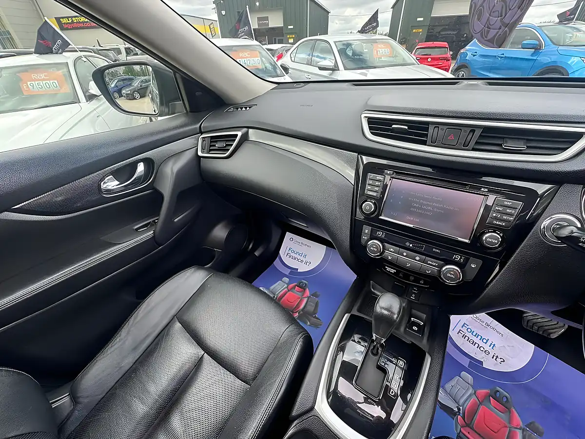Used 2017 Nissan X-Trail Tekna Xtron Grey - Interior and Exterior details 15