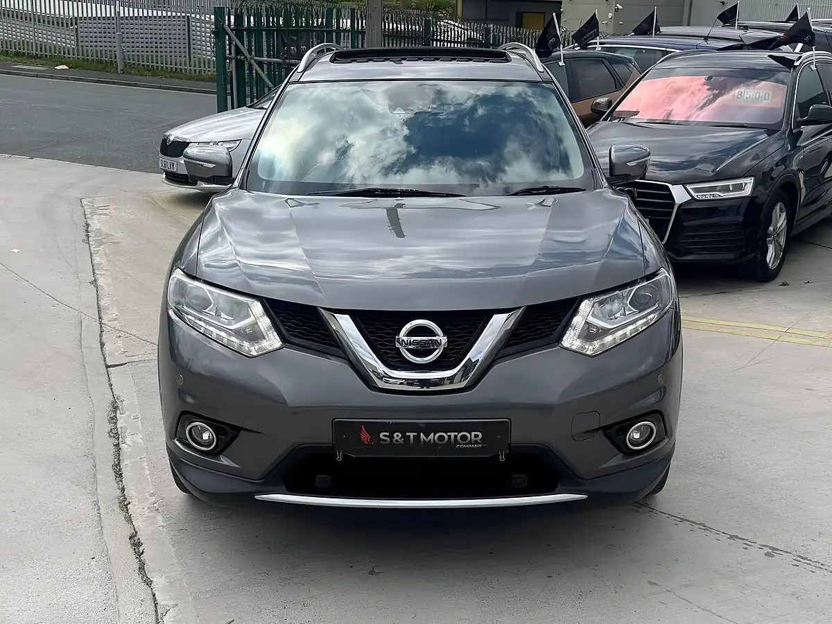 Used 2017 Nissan X-Trail Tekna Xtron Grey - Interior and Exterior details 3