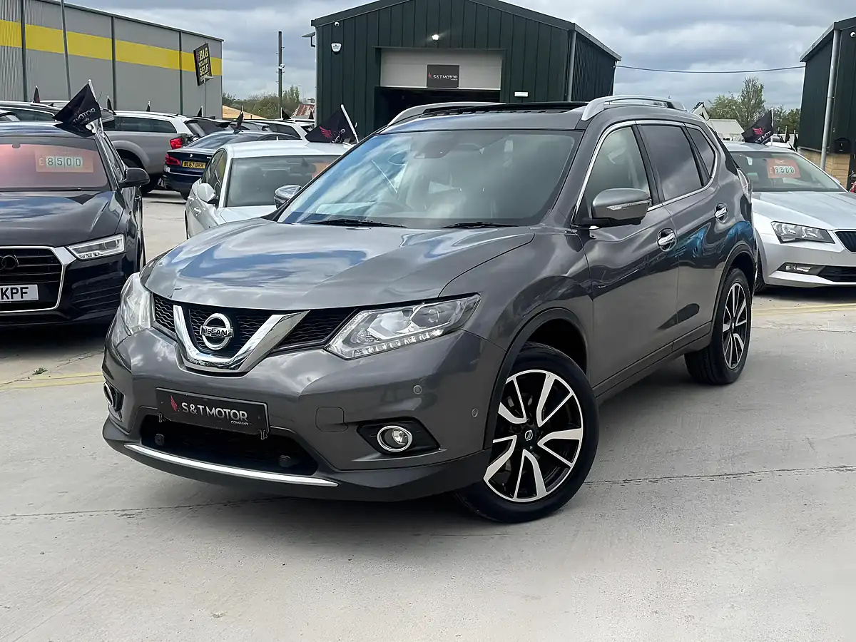 Used 2017 Nissan X-Trail Tekna Xtron Grey - Interior and Exterior details 6