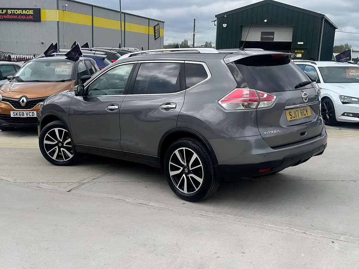 Used 2017 Nissan X-Trail Tekna Xtron Grey - Interior and Exterior details 7