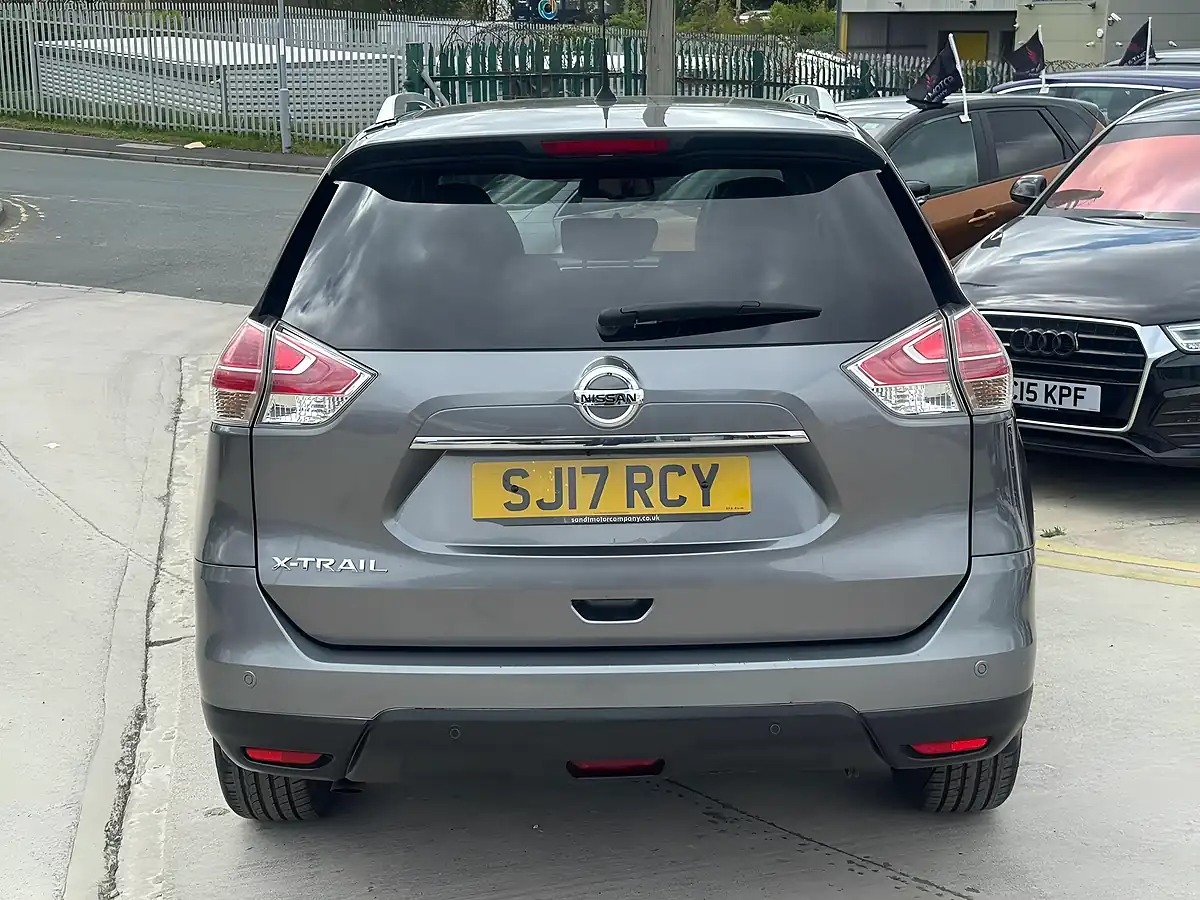 Used 2017 Nissan X-Trail Tekna Xtron Grey - Interior and Exterior details 9