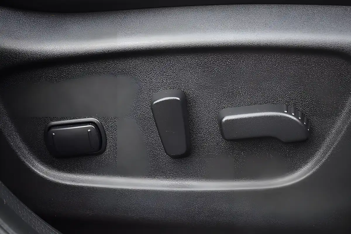 Used 2017 Nissan X-Trail Tekna Xtron Grey - Interior and Exterior details 10