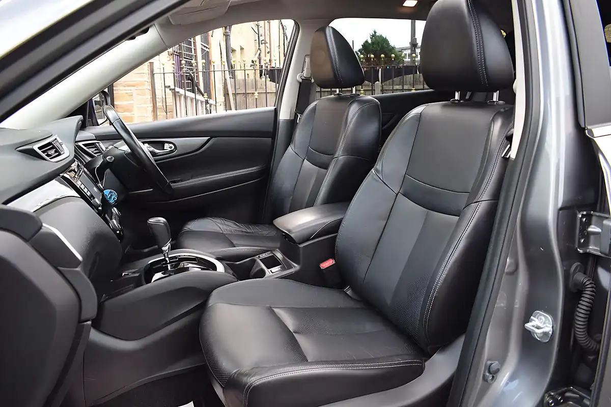 Used 2017 Nissan X-Trail Tekna Xtron Grey - Interior and Exterior details 17