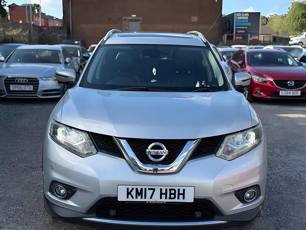 Used 2017 Nissan X-Trail Tekna Xtron Silver - Interior and Exterior details 2