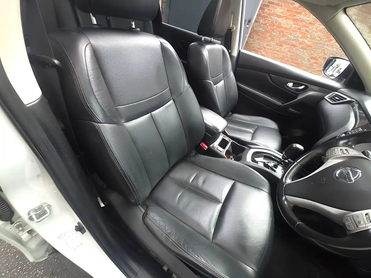 Used 2017 Nissan X-Trail Tekna Xtron White - Interior and Exterior details 14