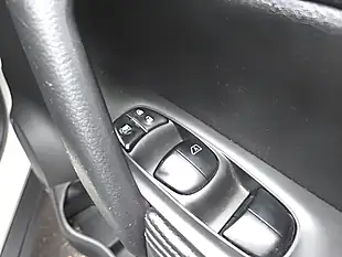 Used 2017 Nissan X-Trail Tekna Xtron White - Interior and Exterior details 17