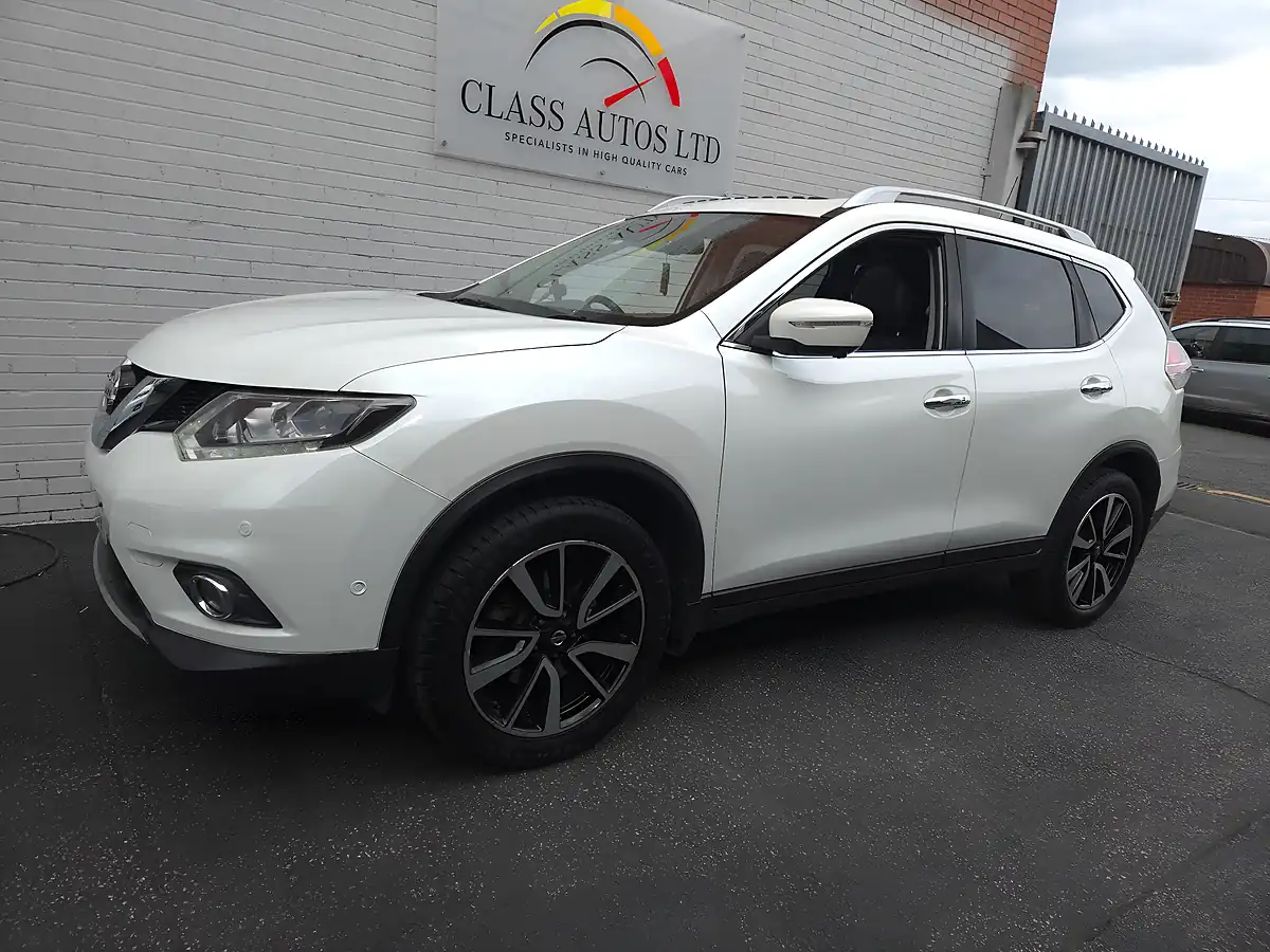 Used 2017 Nissan X-Trail Tekna Xtron White - Interior and Exterior details 3