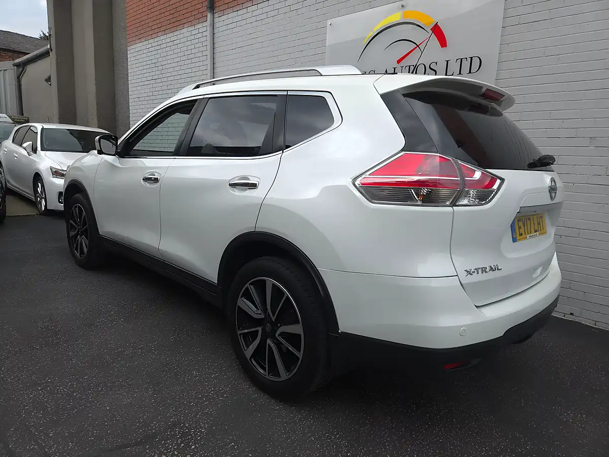 Used 2017 Nissan X-Trail Tekna Xtron White - Interior and Exterior details 4