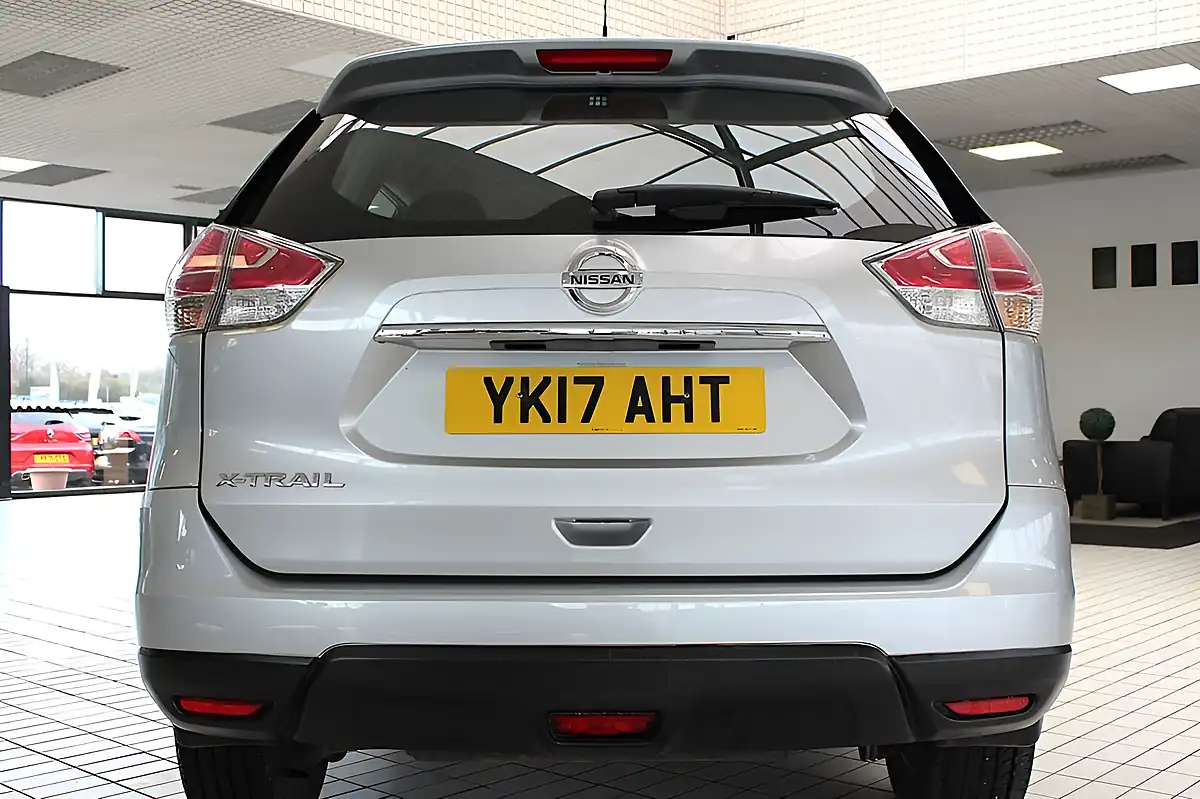 Used 2017 Nissan X-Trail Visia Silver - Interior and Exterior details 16