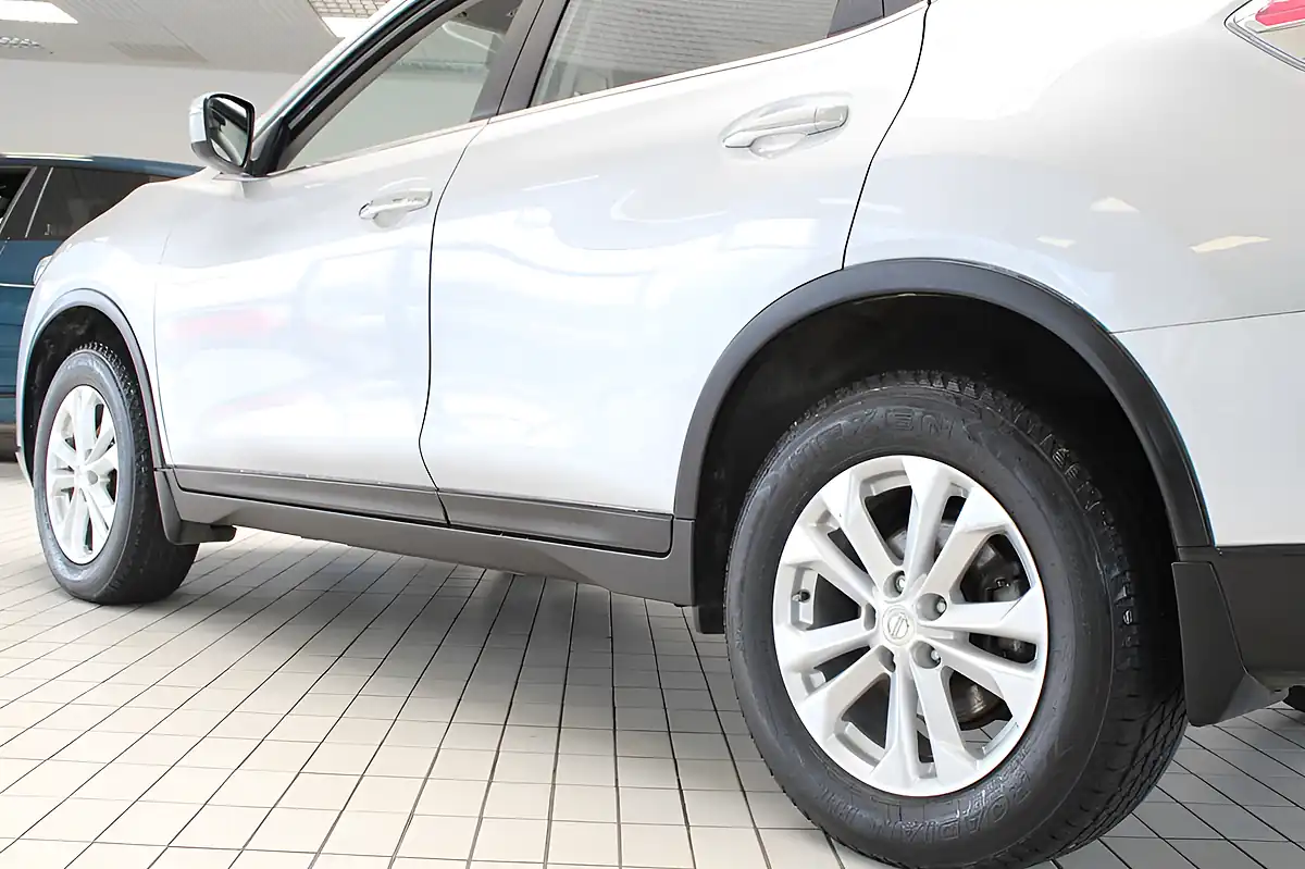 Used 2017 Nissan X-Trail Visia Silver - Interior and Exterior details 19