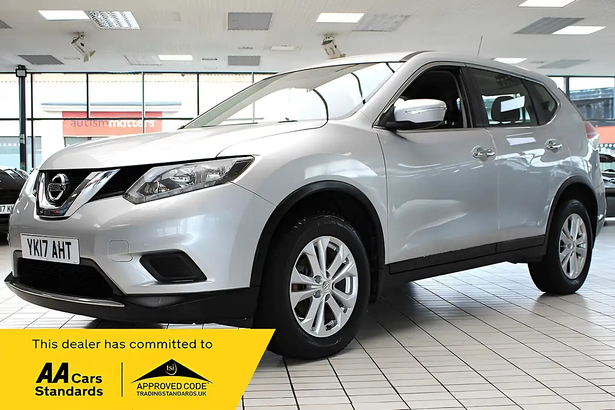Used 2017 Nissan X-Trail Visia Silver - Interior and Exterior details 2