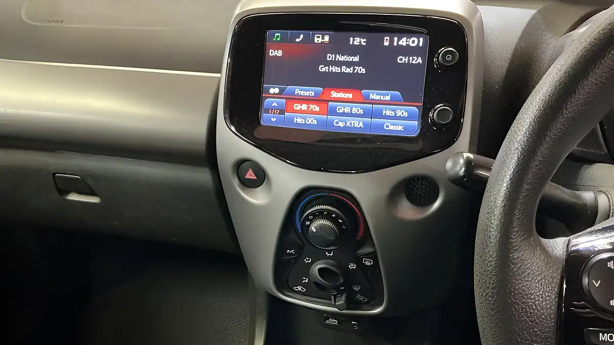 Used 2017 Peugeot 108 Active Purple - Interior and Exterior details 12
