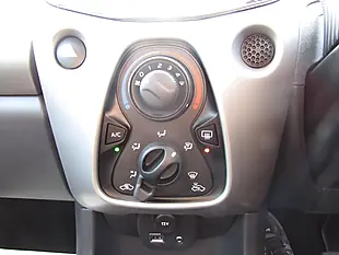 Used 2017 Peugeot 108 Active Purple - Interior and Exterior details 14