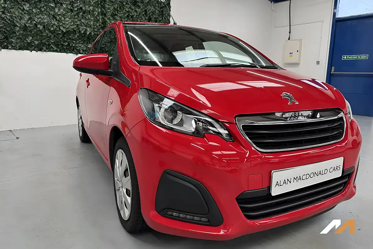 Used 2017 Peugeot 108 Active Red - Interior and Exterior details 9