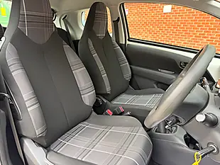 Used 2017 Peugeot 108 Active White - Interior and Exterior details 10
