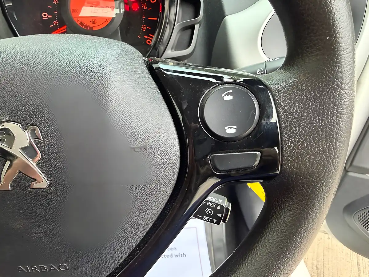 Used 2017 Peugeot 108 Active White - Interior and Exterior details 14