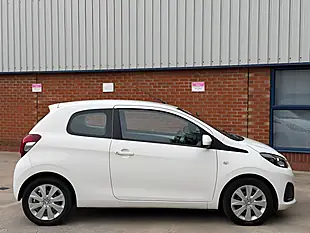 Used 2017 Peugeot 108 Active White - Interior and Exterior details 6