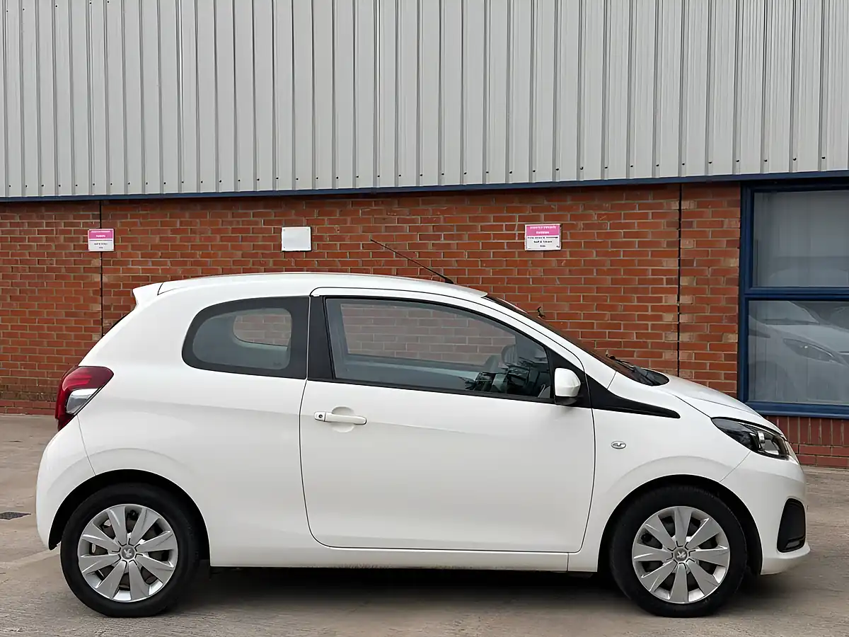 Used 2017 Peugeot 108 Active White - Interior and Exterior details 6
