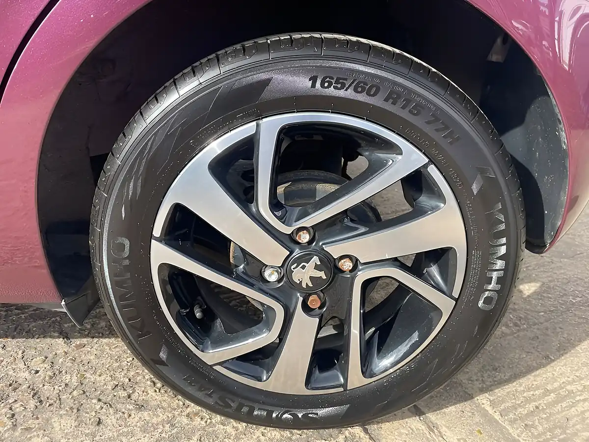 Used 2017 Peugeot 108 Allure Purple - Interior and Exterior details 11