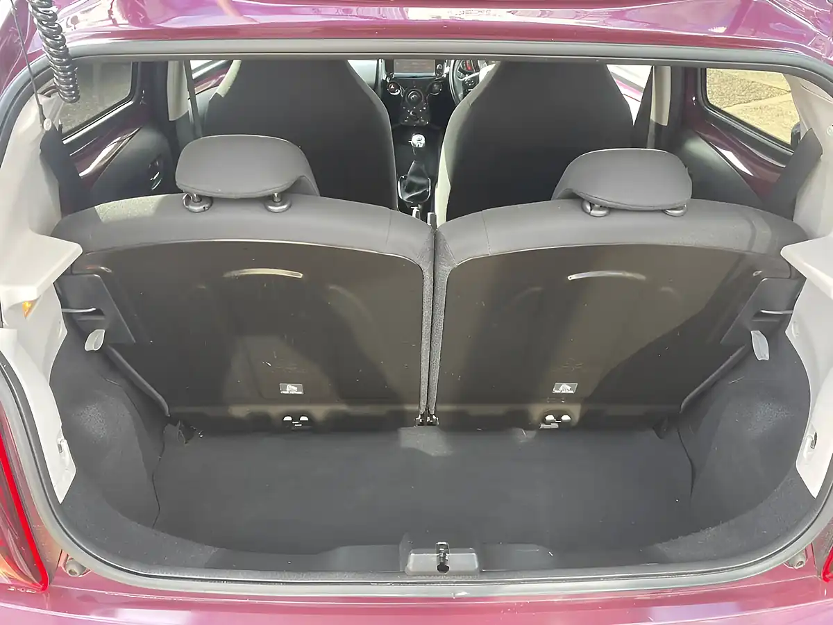Used 2017 Peugeot 108 Allure Purple - Interior and Exterior details 20
