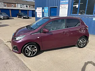 Used 2017 Peugeot 108 Allure Purple - Interior and Exterior details 7