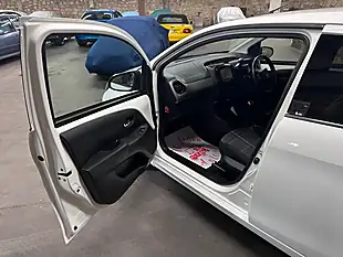 Used 2017 Peugeot 108 Allure White - Interior and Exterior details 12