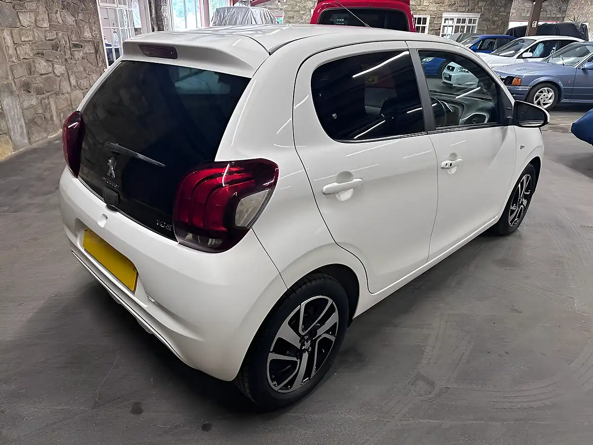 Used 2017 Peugeot 108 Allure White - Interior and Exterior details 5