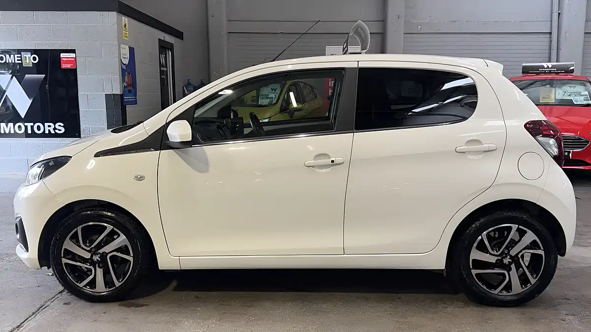 Used 2017 Peugeot 108 Allure White - Interior and Exterior details 2