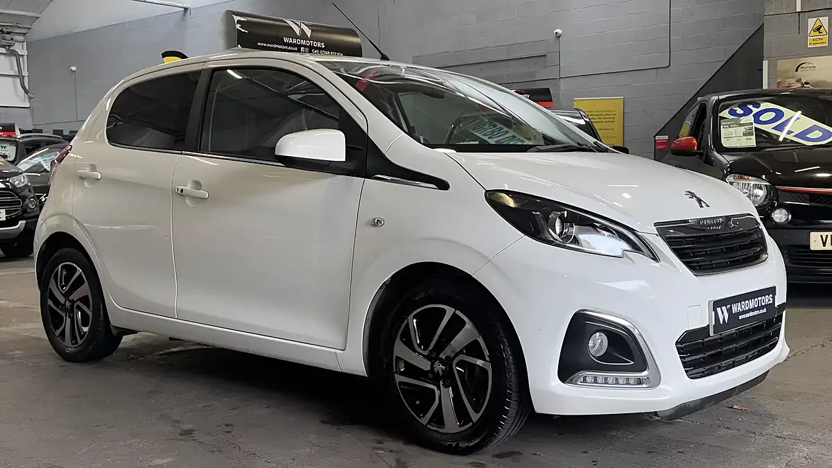 Used 2017 Peugeot 108 Allure White - Interior and Exterior details 4