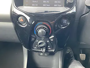 Used 2017 Peugeot 108 Allure White - Interior and Exterior details 17