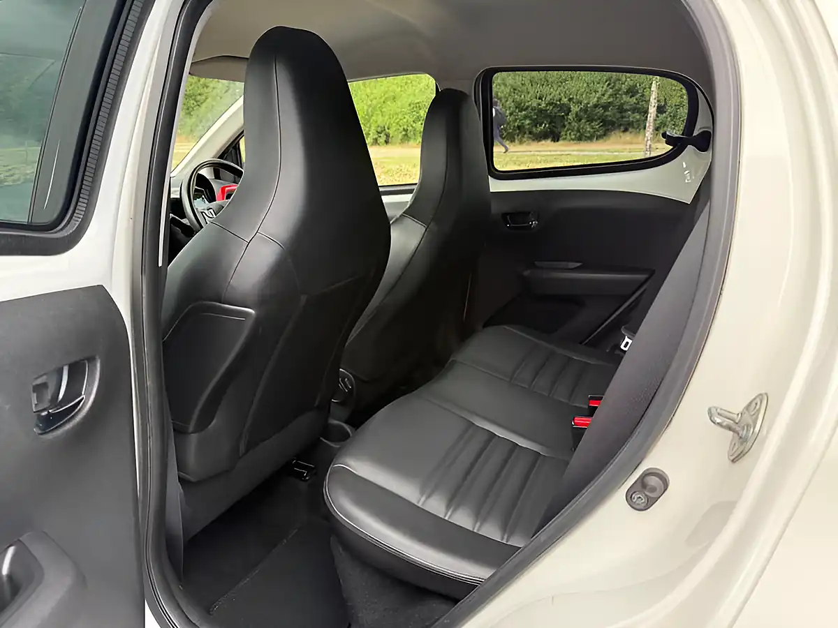 Used 2017 Peugeot 108 GT Line Diamond White - Interior and Exterior details 11