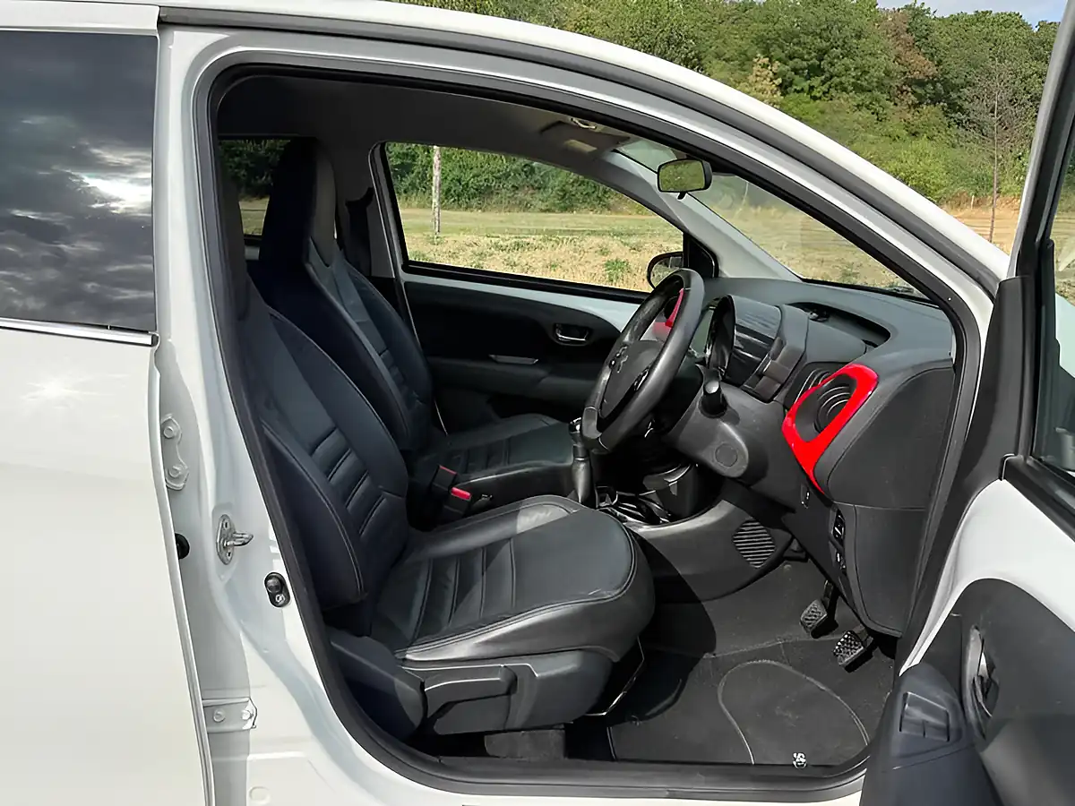 Used 2017 Peugeot 108 GT Line Diamond White - Interior and Exterior details 14