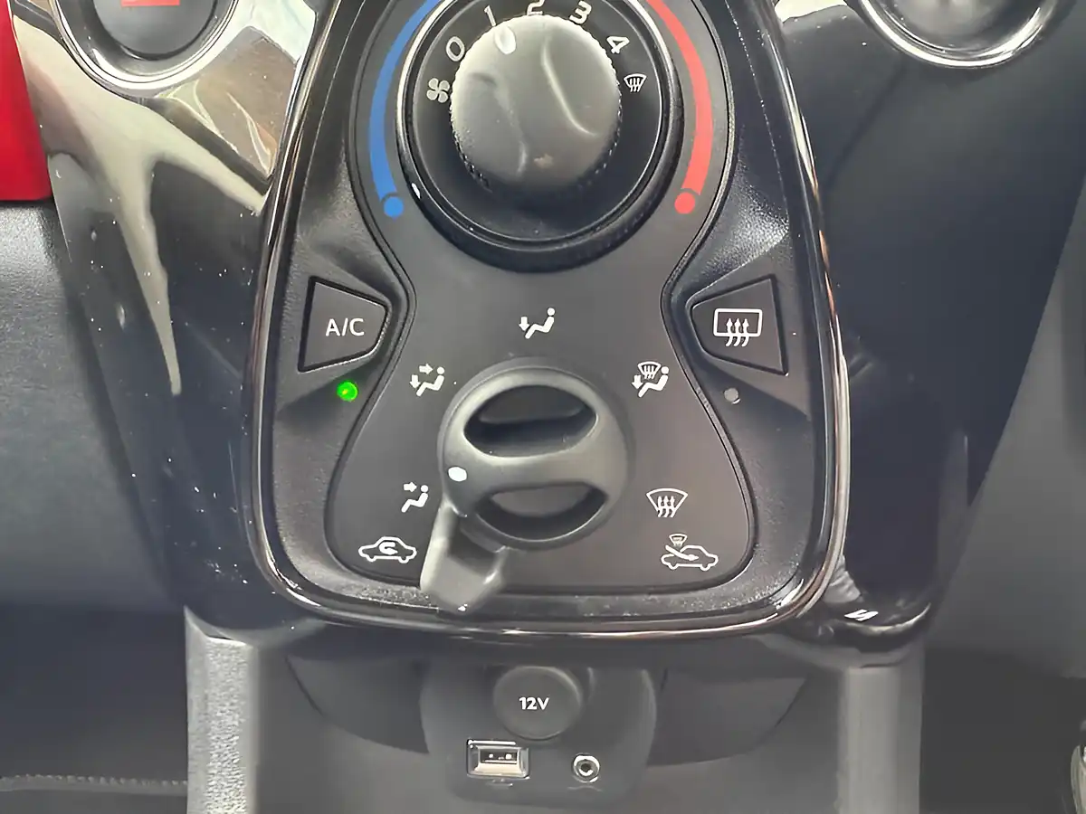 Used 2017 Peugeot 108 GT Line Diamond White - Interior and Exterior details 18