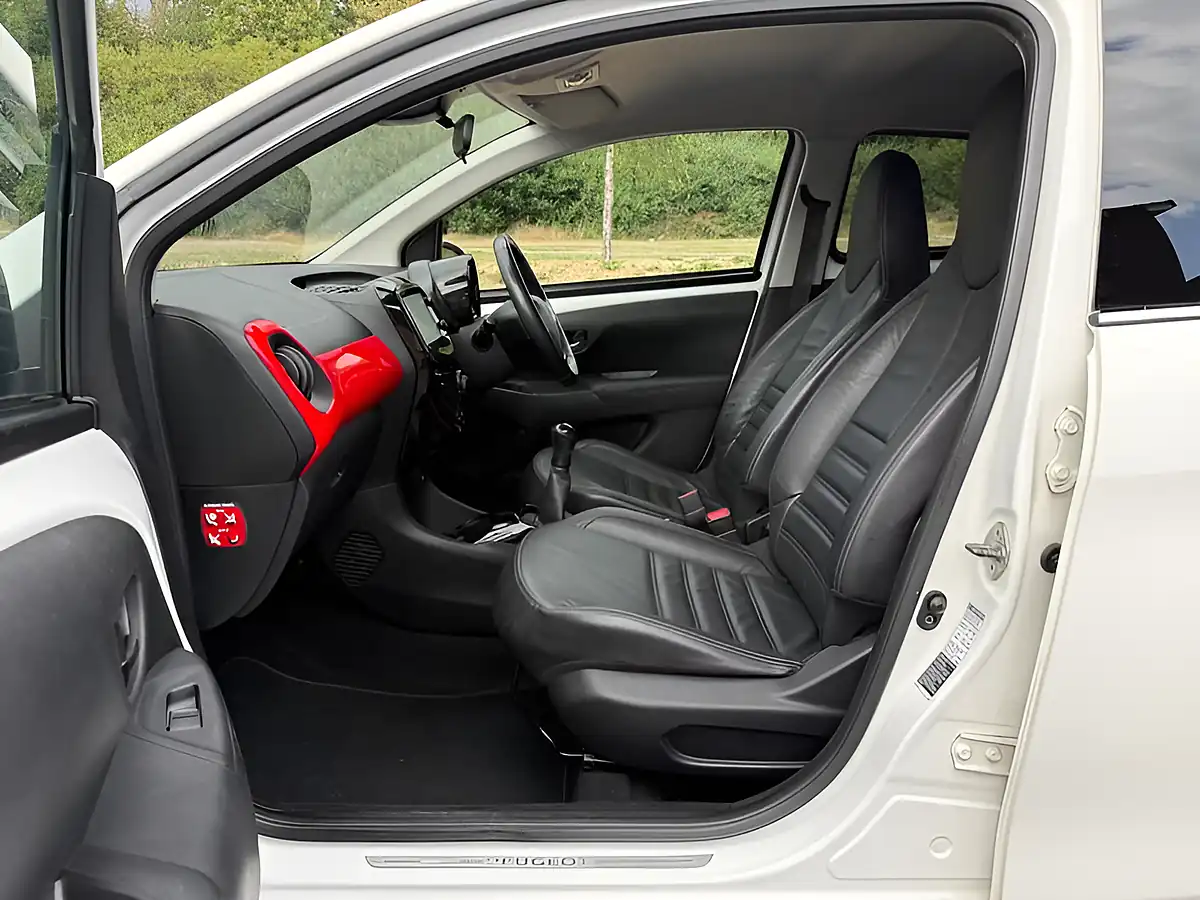 Used 2017 Peugeot 108 GT Line Diamond White - Interior and Exterior details 7