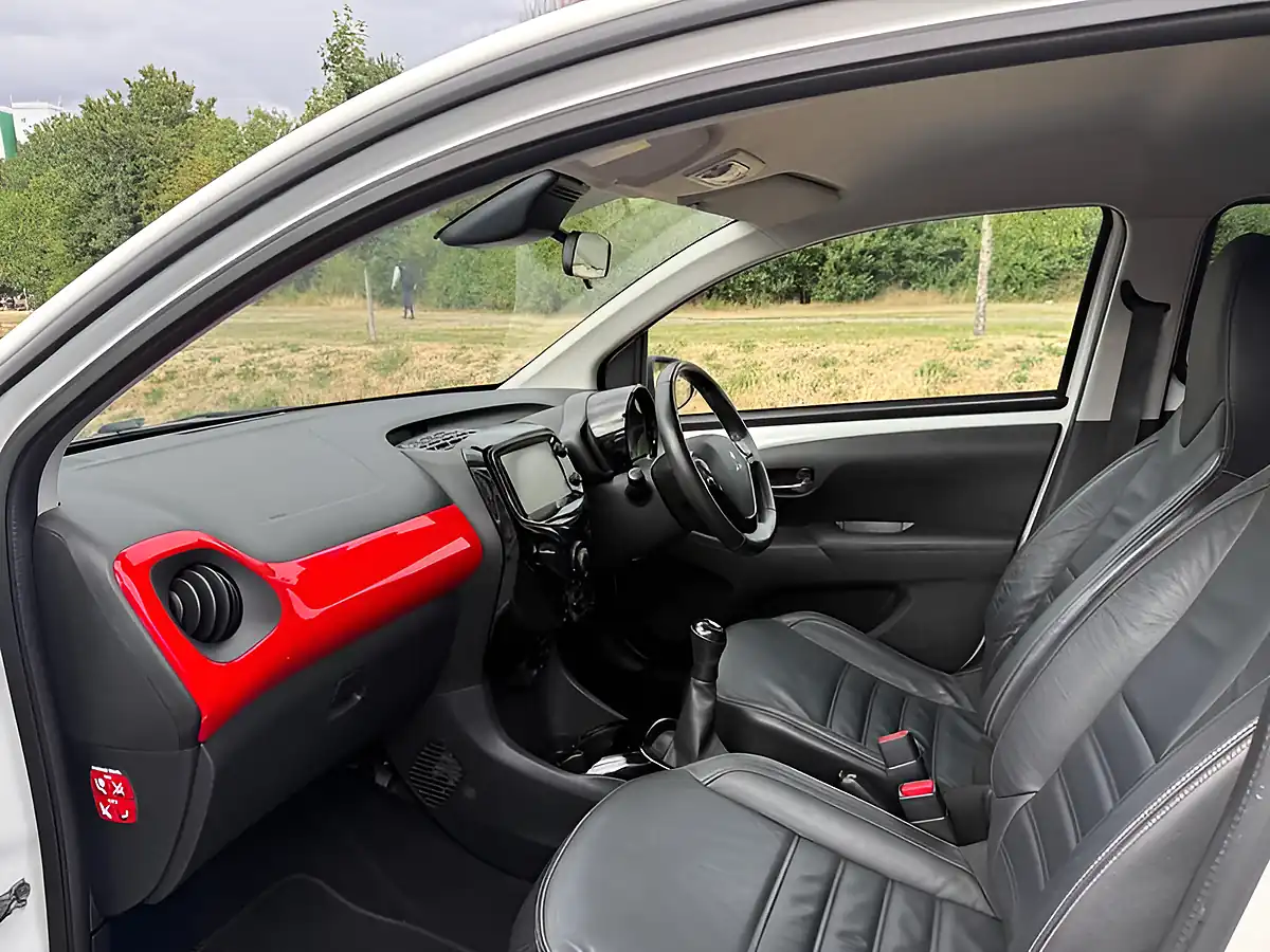 Used 2017 Peugeot 108 GT Line Diamond White - Interior and Exterior details 9