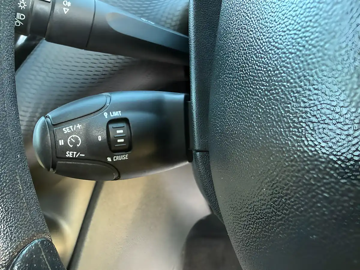 Used 2017 Peugeot 2008 Access (a/C) White - Interior and Exterior details 15