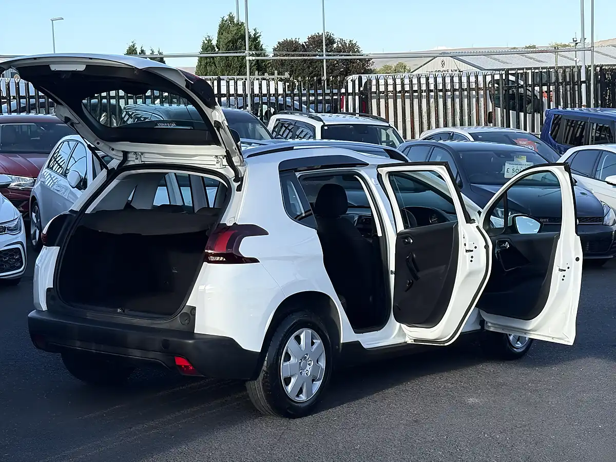 Used 2017 Peugeot 2008 Access (a/C) White - Interior and Exterior details 2