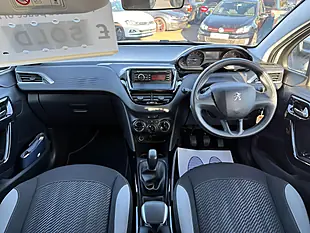 Used 2017 Peugeot 2008 Access (a/C) White - Interior and Exterior details 3