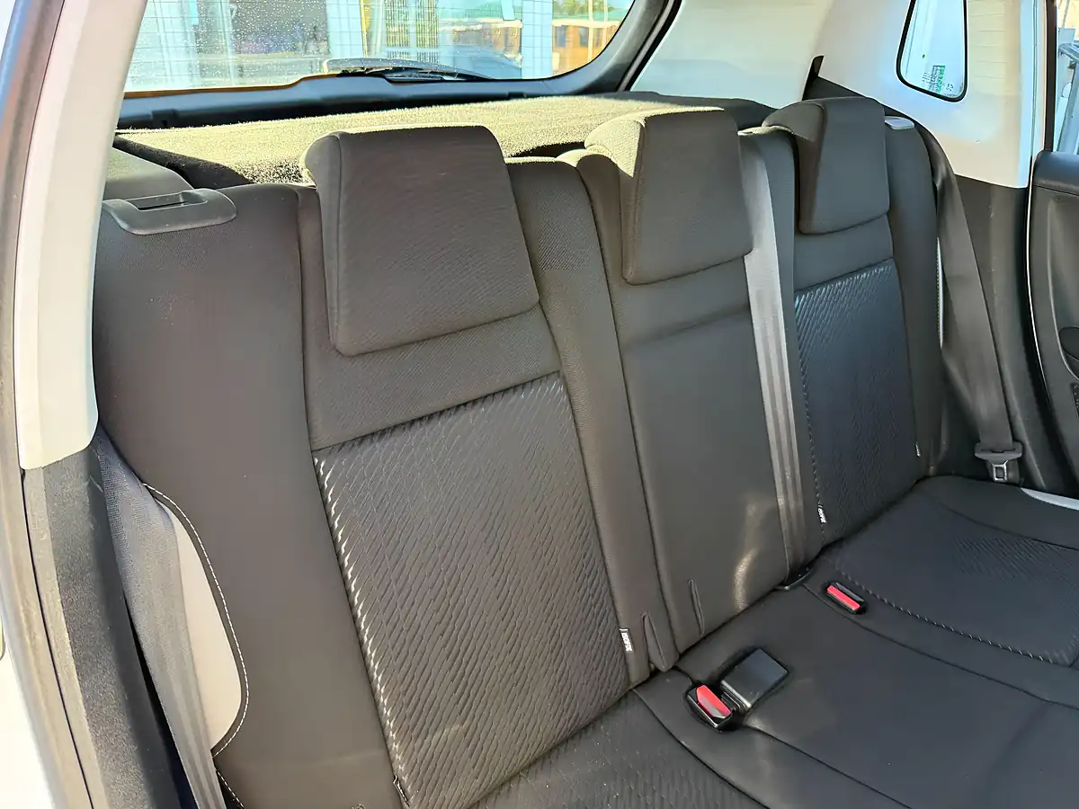 Used 2017 Peugeot 2008 Access (a/C) White - Interior and Exterior details 4