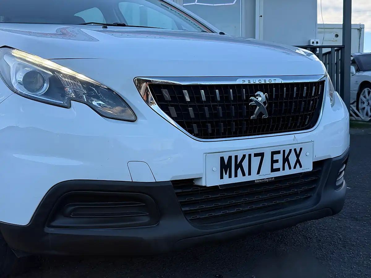 Used 2017 Peugeot 2008 Access (a/C) White - Interior and Exterior details 9
