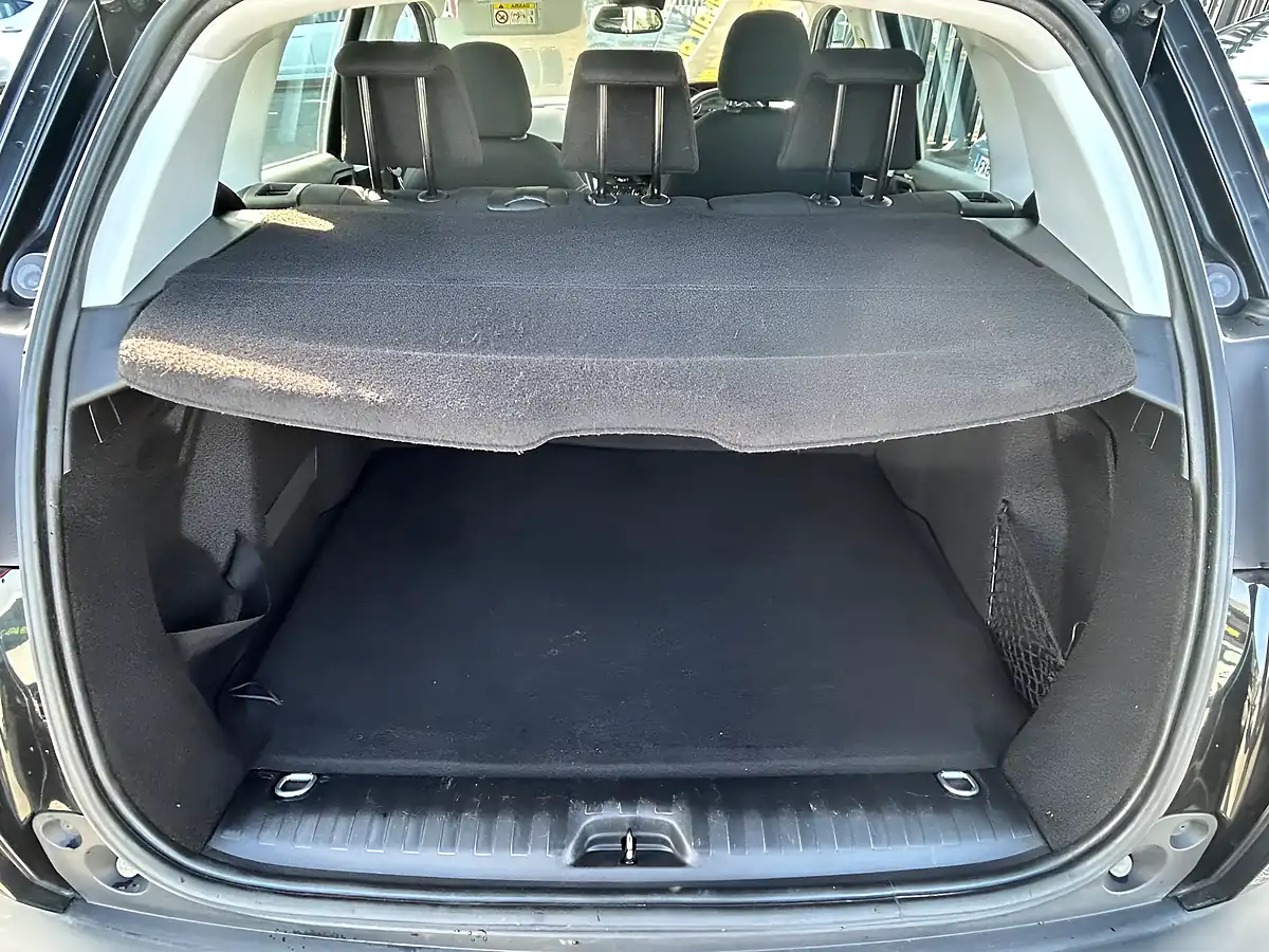 Used 2017 Peugeot 2008 Active Black - Interior and Exterior details 17