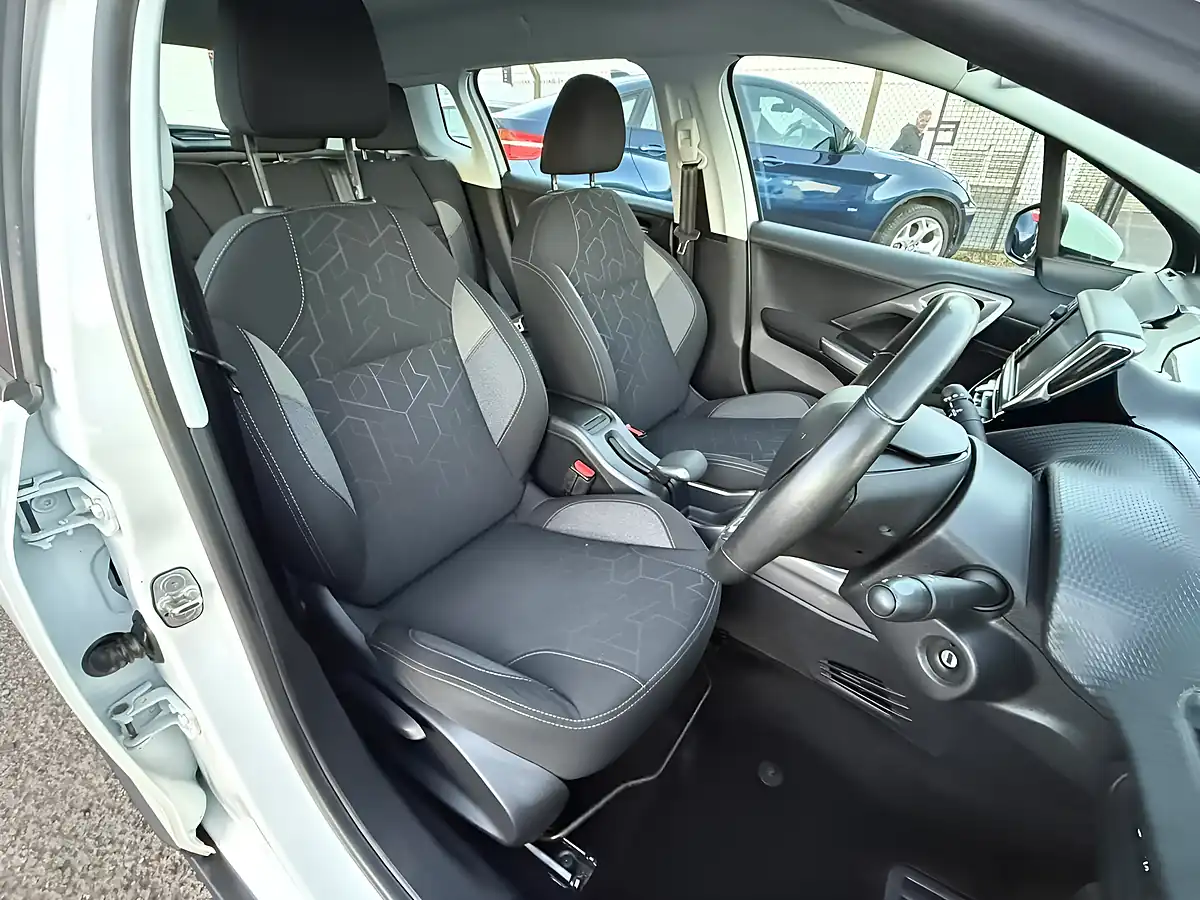 Used 2017 Peugeot 2008 Active White - Interior and Exterior details 10