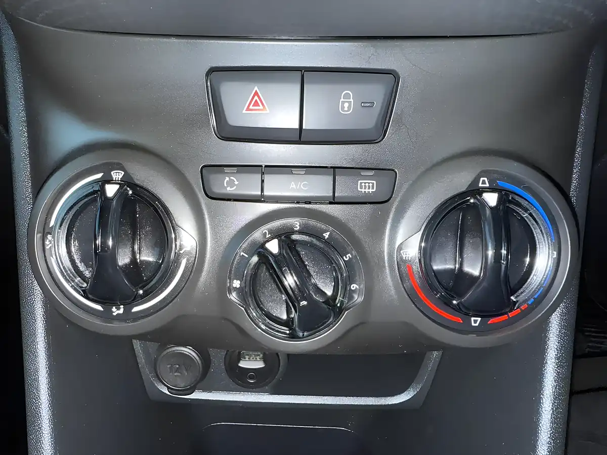 Used 2017 Peugeot 2008 Active White - Interior and Exterior details 19