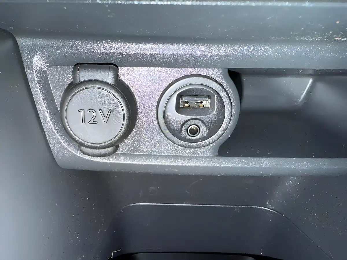 Used 2017 Peugeot 2008 Active White - Interior and Exterior details 20