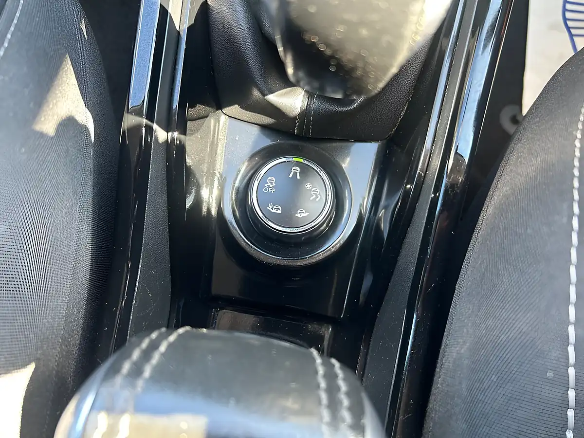 Used 2017 Peugeot 2008 Allure Black - Interior and Exterior details 13