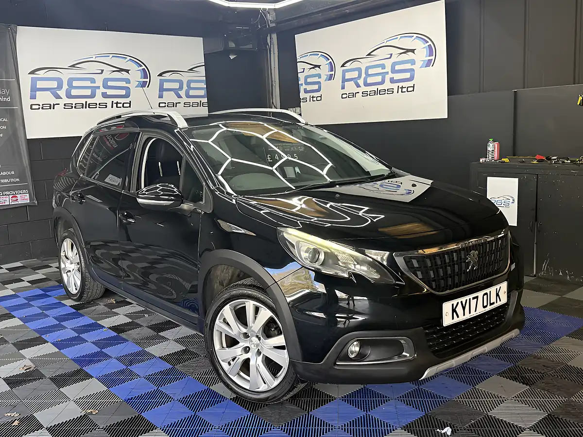 Used 2017 Peugeot 2008 Allure Black - Front View