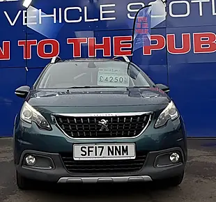 Used 2017 Peugeot 2008 Allure Green - Interior and Exterior details 4